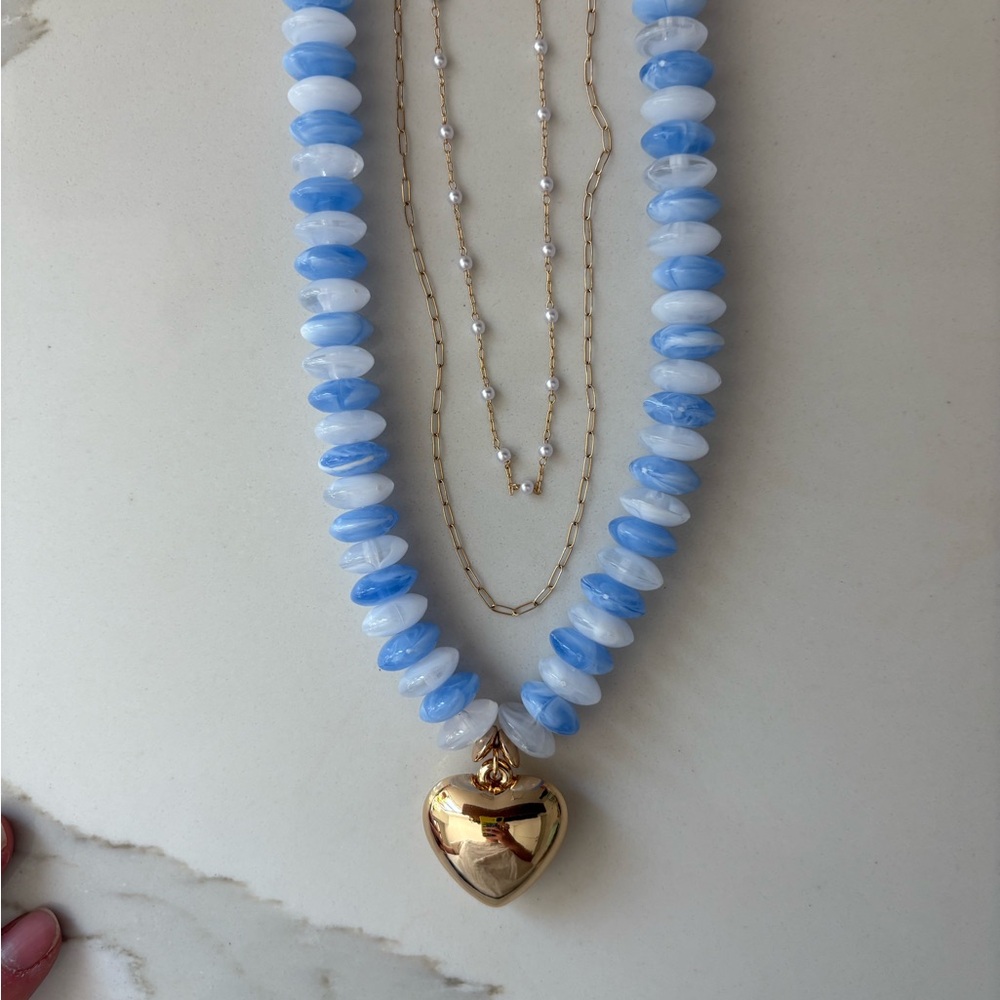 Pearl and gold necklace